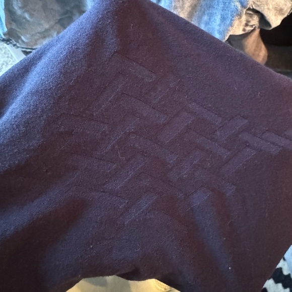 M Rena NWT tummy control leggings with pattern on side OS - Picture 3 of 4